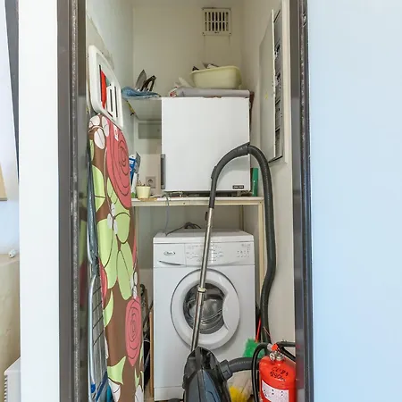 Spacious With Garage And Sea View Daire *