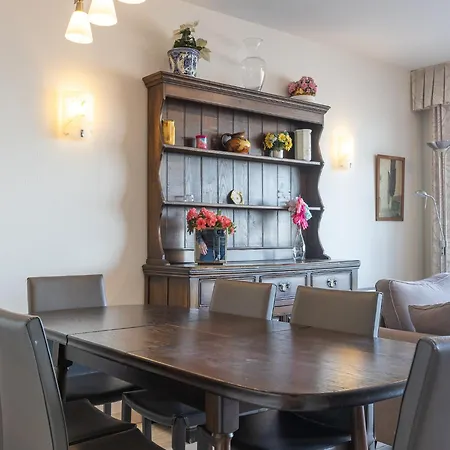 Daire Spacious With Garage And Sea View Middelkerke